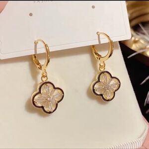 Elegant Gold-Plated Zircon Four-Leaf Clover Dangle Earrings for Women  ~NEW~